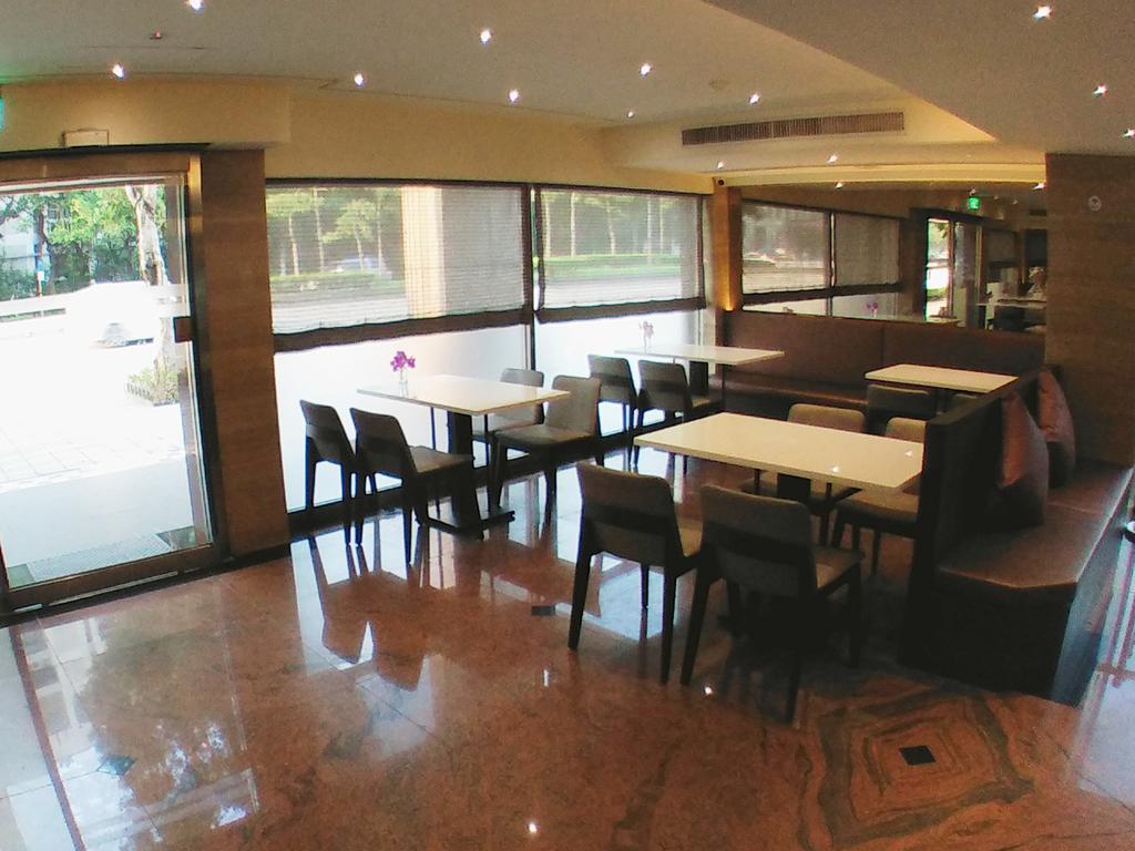Kdm Hotel Тайпей Екстериор снимка