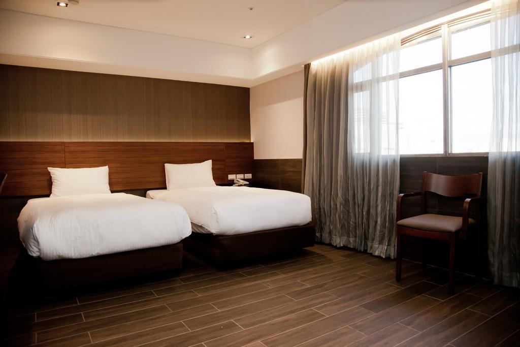 Kdm Hotel Тайпей Екстериор снимка