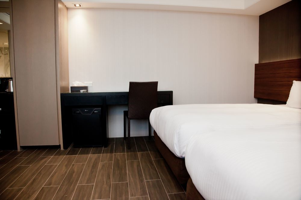 Kdm Hotel Тайпей Екстериор снимка